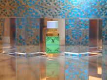 emerald saphir 5ml tall rectangle bottle with screw lid no insert